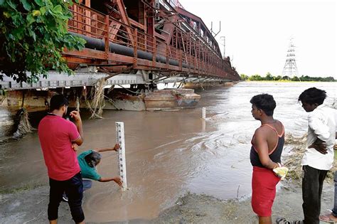 Yamuna Breaches Danger Mark Again The Tribune India