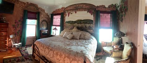 Pin By Aunt Ms Illustrated Inn On Bed And Breakfast Romantic Bed And