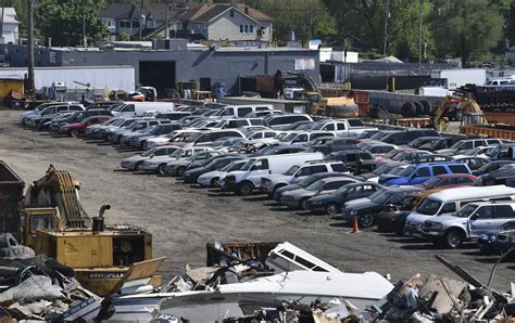 Detroit Dispute Over Impounded Vehicles Racks Up Fees Ap News