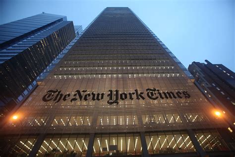 New York Times Margaret Sullivan Draws Praise For Anonywatch Huffpost
