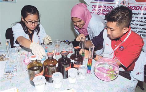 5 days work / office hour benefits : Laying the foundation for STEM studies | New Straits Times ...