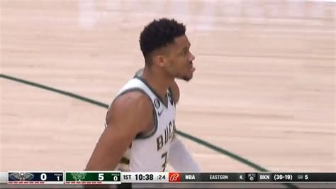 ClutchPoints On Twitter Giannis Antetokounmpo Throws It Down On His