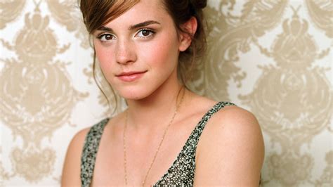 1920x1081 Resolution Emma Watson Hot Cleavage 1920x1081 Resolution