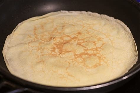 How To Make Easy Crepes The Olive Blogger Recipes Your Family Will Love