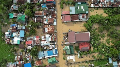 Typhoon Noru Five Rescuers Dead As Typhoon Hits Philippines Bbc News
