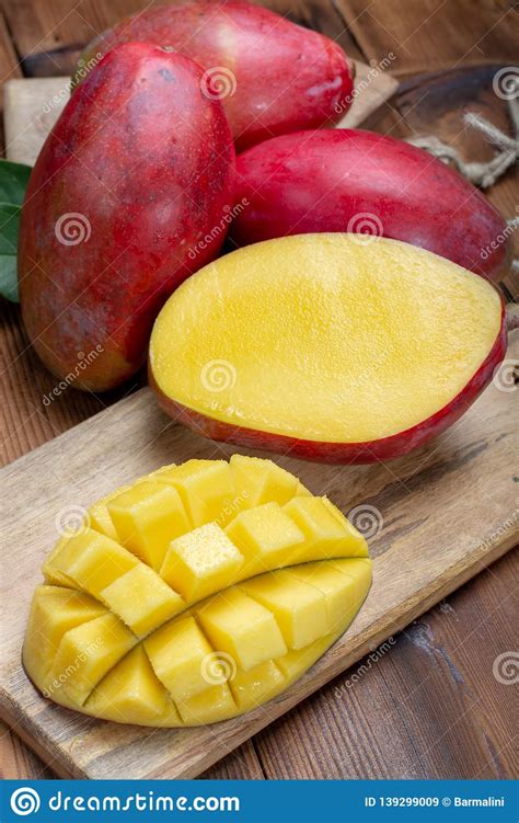In the philippines, mango is not considered national fruit for nothing. National Fruit Of India, Pakistan, And Philippines ...
