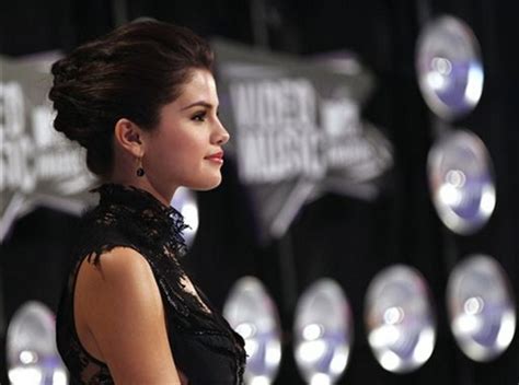 Selena Gomez Ist Stinksauer Auf Justin Bieber