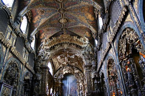 Santa clara 1728 is located in the beautiful section of lisbon, across from the very well known flea market that happens every. Irgeja de Santa Clara - Church in Porto - Thousand Wonders
