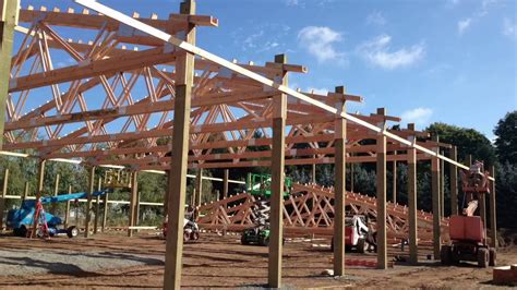 Do you need a place to develop your hobbies and focus on your projects? Raising Trusses - Marv's Pole Barns Inc - YouTube