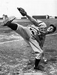 Braves legend Warren Spahn is sold to the Mets | Baseball Hall of Fame