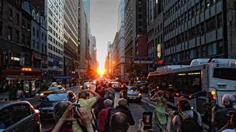Check Out The Dates For Manhattanhenge 2017