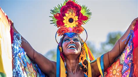 La Alegría Del Carnaval Ya Desborda Las Calles De Brasil Telemundo