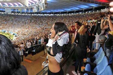 Germany Fan Rihanna Flashes Team With Her Bra And Kisses The World Cup