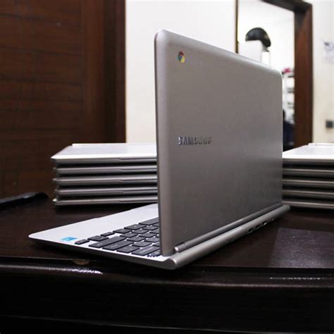Samsung Series 5 Xe303c Chromebook 2gb Ram 16gb Rom 116 Inch
