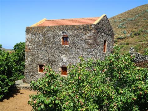 Descubre el mejor turismo rural de la isla de el hierro. Visitar El Hierro: qué ver y ruta por la isla en 3 o 4 días