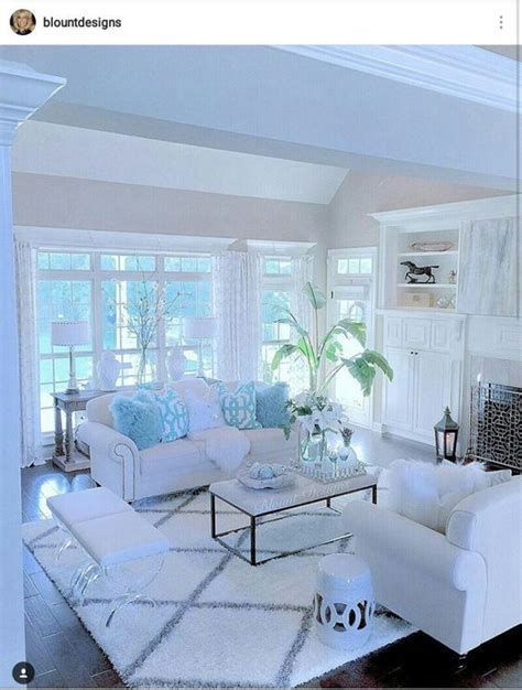 Bright White Home Of Deborah Blount Homedecorideas