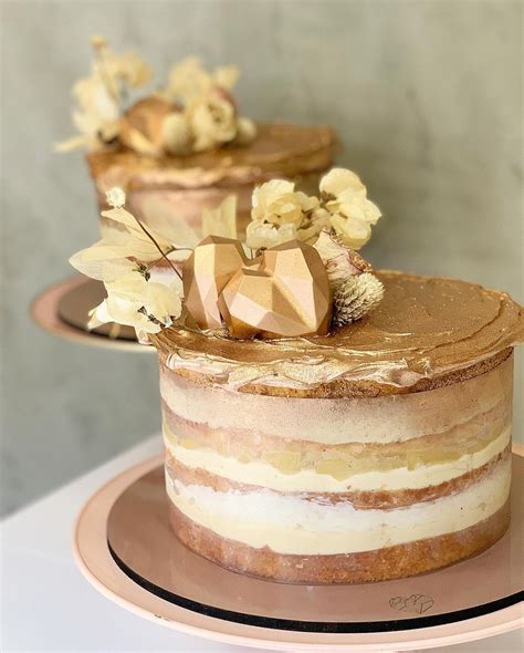 Naked Cakes To Inspire Your Future Wedding Cake