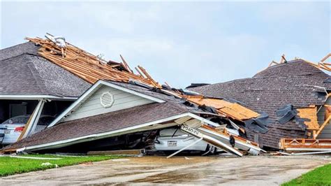 6 Killed As Severe Storms Tornadoes Rip Through Us South