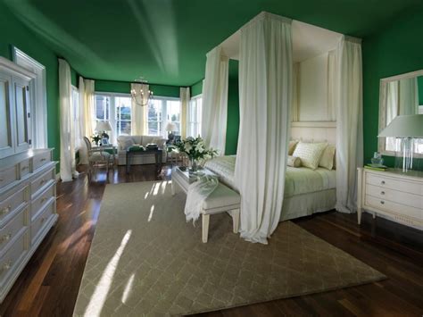 Luxe Emerald Green And White Master Bedroom Hgtv Dream Home Hgtv