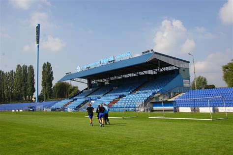 Niebiescy z nowym stadionem