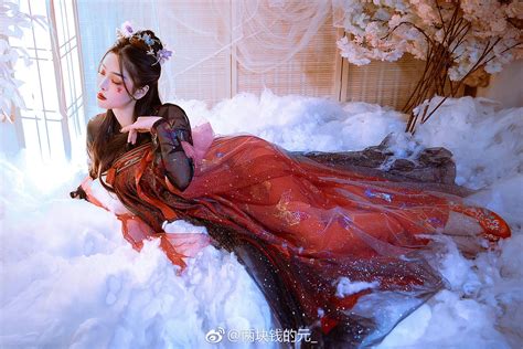 Female Pose Reference Drawing Reference Dynamic Poses Female Poses Hanfu Underwater