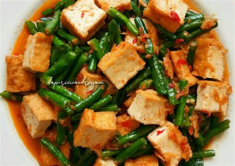 Kacang panjang memiliki banyak nutrisi yang menyehatkan tubuh, antara lain beta karoten, vitamin b1, dan b2. Resep Tumis Merah Kacang Panjang Tahu oleh Cici Andriyani ...