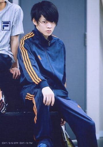 Official Photo Male Actor Hikaru Makishima Kaoru Kaido Knee Up Sitting Black Costume