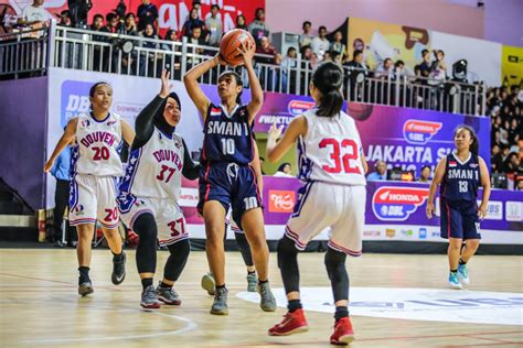 Aza Jadi Kunci Kemenangan Sman 1 Jakarta Dbl Id