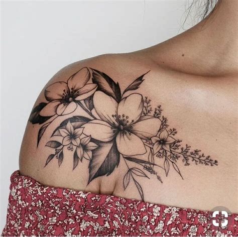 Schulter Klein Tattoomotiv Blumentattoo Tattootrends Frauen