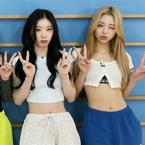 Itzy Chaeryeong Yuna Lq Icons You Are My Home Love You More Than