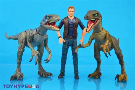 Mattel Jurassic World Amber Collection Owen Grady And Velociraptor Blue