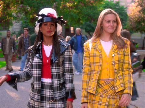 We Cant Get Over Alicia Silverstone Recreating The Iconic Clueless Scene