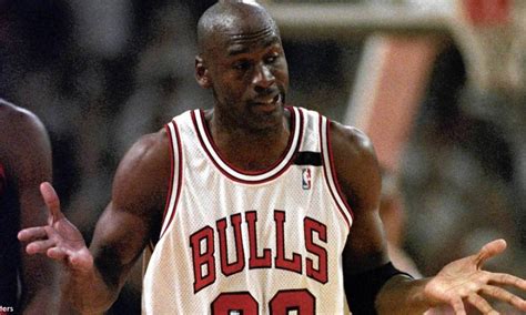 Michael Jordan Used To Taunt His Opponents By Singing To Them For The Win