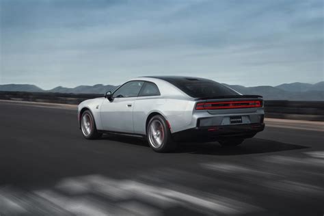 2025 Dodge Charger Sixpack Sports A 550 Hp Twin Turbo Inline Six