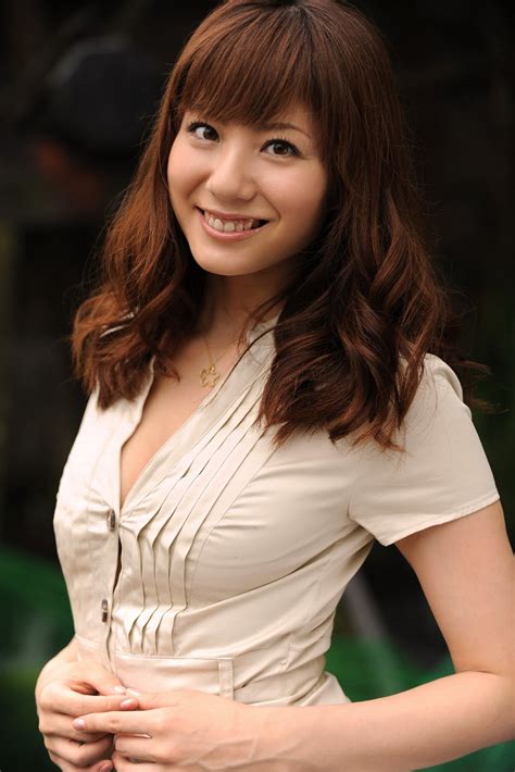 Who Is Most Beautiful Actress Shimokita Glory Day
