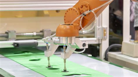 10 Tactics For Safely Introducing Robotic Material Handling Systems