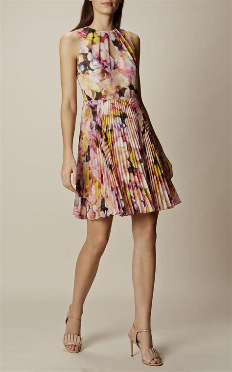Size uk16 us anthropologie dresses | nwt karen millen asym. Karen Millen, PLEATED FLORAL DRESS Yellow/Multi | Feminine ...