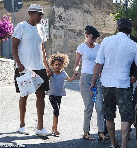 Ellen Pompeo Enjoys Italy With Her Husband Chris Ivery And Daughter Stella Daily Mail Online