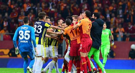 Galatasaray Fenerbah E Ma Zeti Golleri Nemli Anlar Gs Fb Zet Kavga