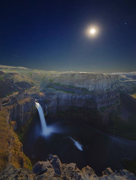 Moon Rise Over Palouse Falls By Billsisson