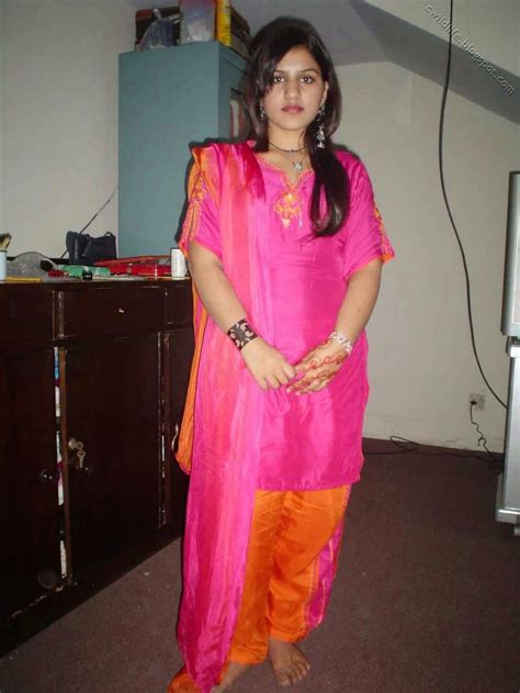 Desi Beautiful Pakistani Housewife Hot Pictures Indian 49464 Hot Sex