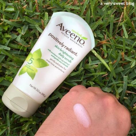 Aveeno Positively Radiant Skin Brightening Daily Scrub Review And