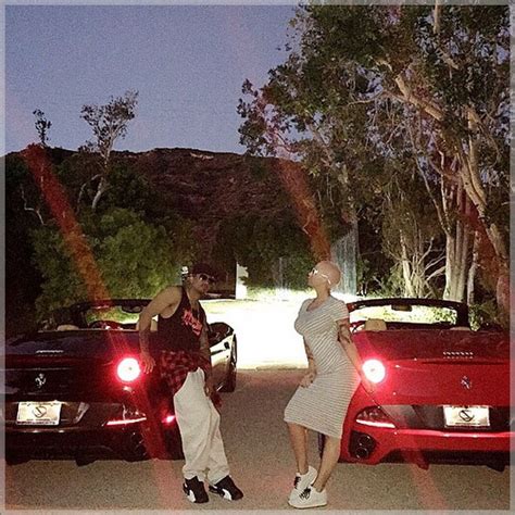 The rumors quickly began to roam after and to officialize their couple, he simply bought her a brand new red ferrari.after they have hidden. Nick Cannon: he officializes his relationship with Amber Rose with…a Ferrari! - TRACE