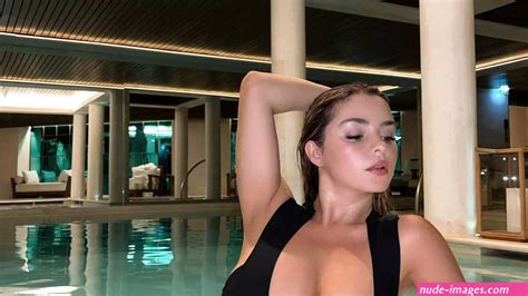 Demi Rose Shares Naked Bedroom Expos Before Unleashing Boobs In Racy