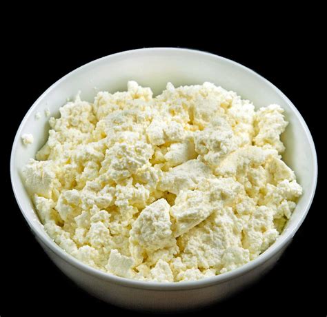 I didn't give a serious thought until the little one started tasting and liking cheese. Homemade Ricotta Cheese - National Dairy Month!