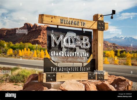Welcome Sign Moab Utah Usa Stock Photo 67315879 Alamy