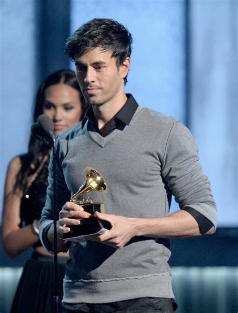Enrique Iglesias Grammys 2015 Highlights Pictures Cbs News