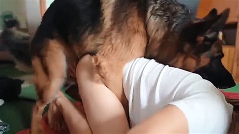 Hungry Married Woman Fuck Dog In This Homemade Beastialty Video Xxx