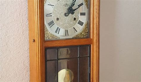 Battery Operated Clock Works With A Pendulum Restored Vintage Antique D