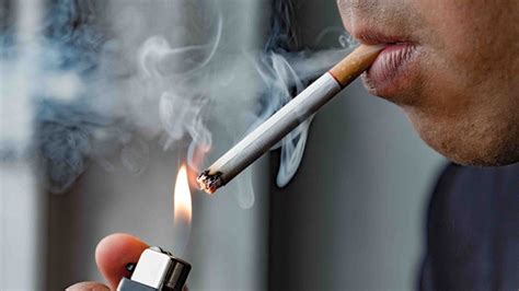 Centre Drafts Law To Raise Legal Age Of Smoking To 21 Years India Tv